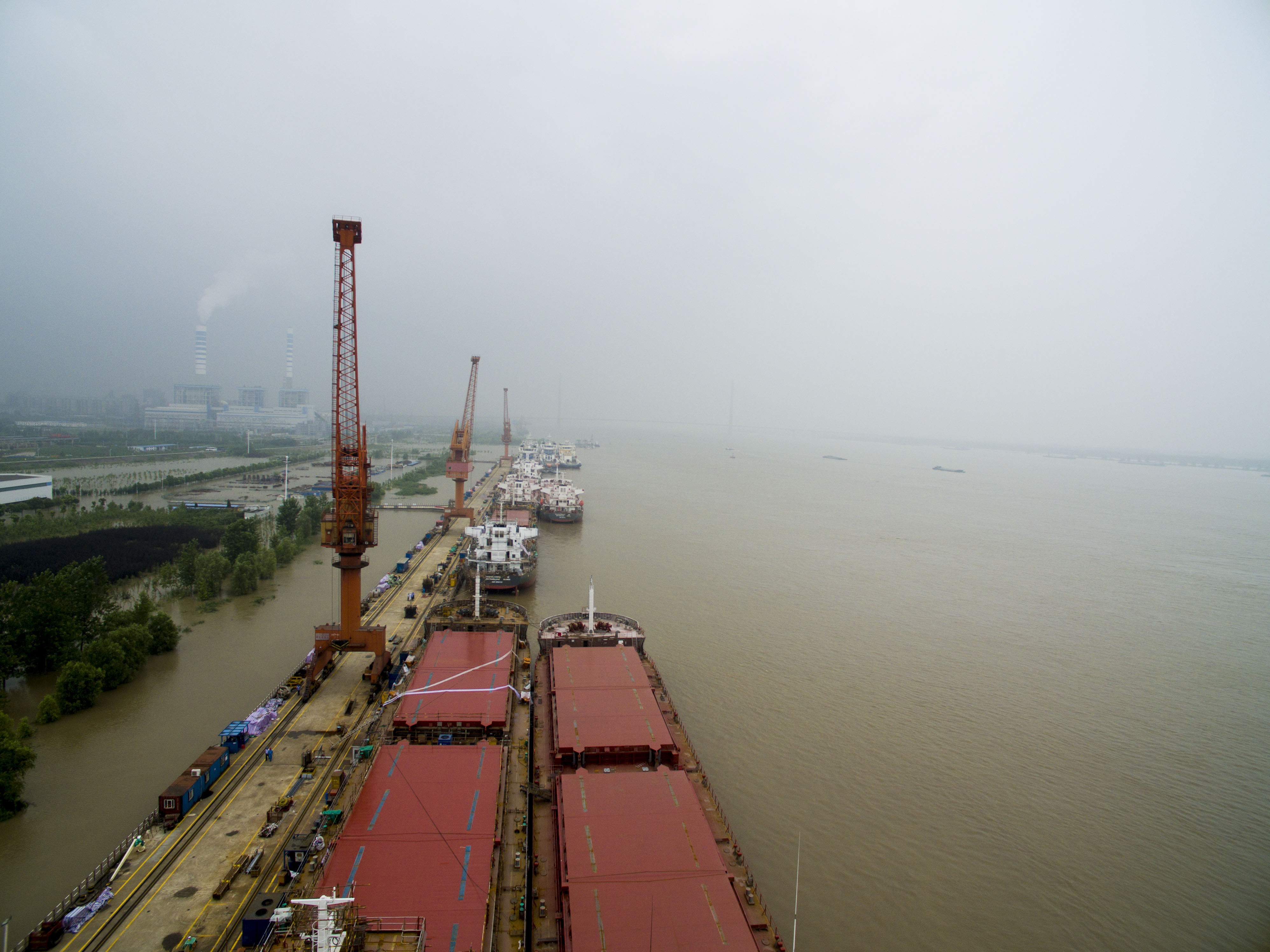 第42頁_新聞中心_蕪湖造船廠有限公司